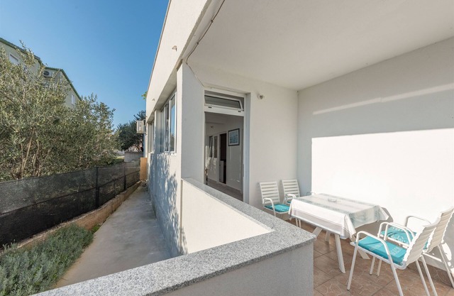 Apartment Milivoj (27731-A1) - Tribunj