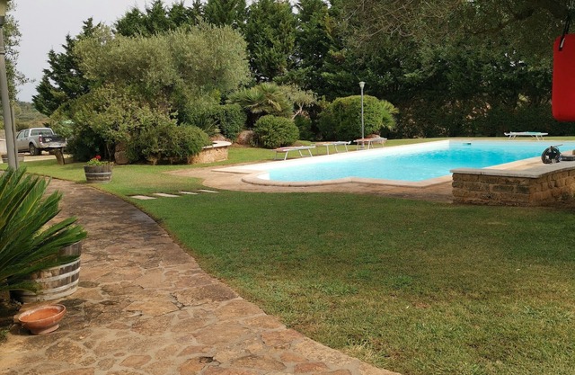 Apartment 'Mirto' with Shared Pool, Wi-Fi and Air Conditioning