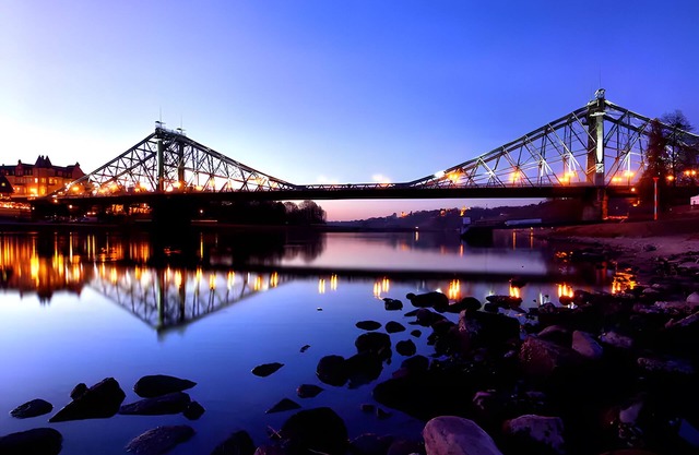 Apartment 'Nahe Blauen Wunder' with Shared Terrace, Shared Garden and Wi-Fi