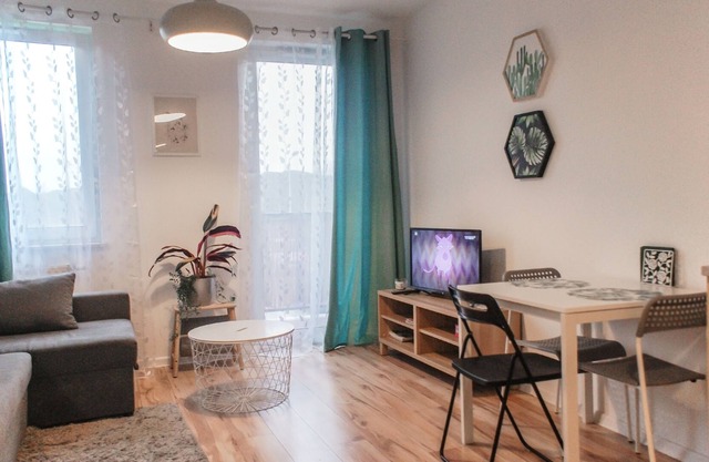 Apartment near Train Station