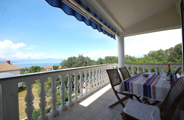 Apartment Nency - 2 (Kvarner - Kremenići)