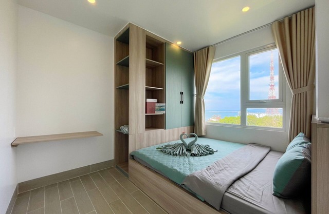 Apartment, new, fully furnished, central, beachfront 66033