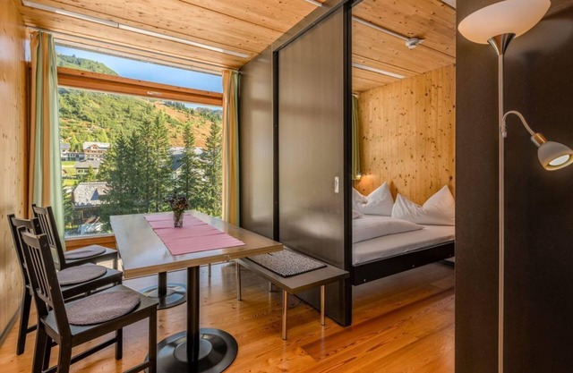 Apartment no. 10, 2 bedrooms, shower, WC - Long Stay - "Holzboxen" Planneralm Alpin