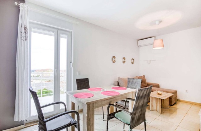 Apartment on Pag Island near Seabeach