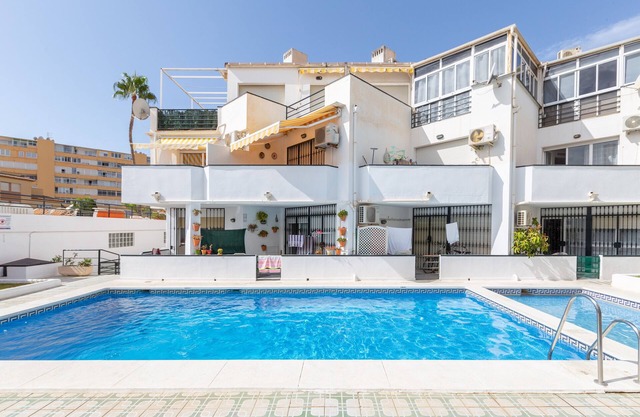 Apartment "Piso Carlota Alessandri" with Shared Pool & Wi-Fi