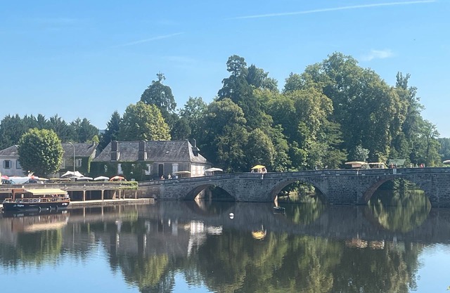 Apartment 'Relaxing Family Retreat' with Mountain View, Private Garden and Wi-Fi