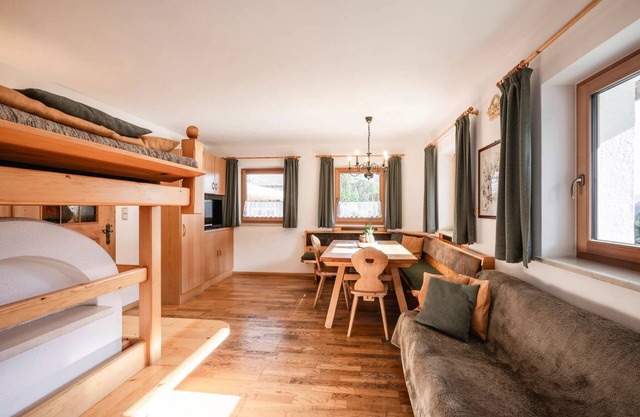 Apartment 'Rieplechn App Sonnenparadies' with Mountain View, Shared Garden and Wi-Fi