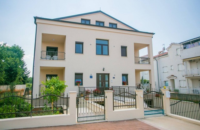 Apartment Sara No.1 A5 with Balcony