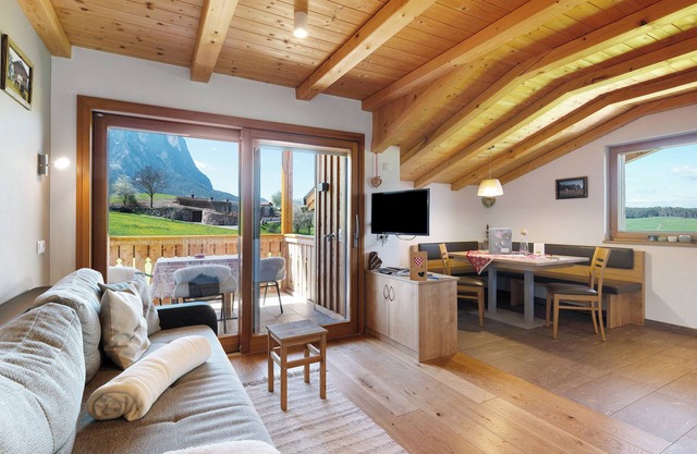 Apartment 'Schererhof Abendrot' with Mountain View, Private Terrace and Wi-Fi