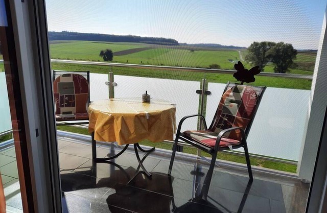 Apartment Spatzennest with balcony and distant view