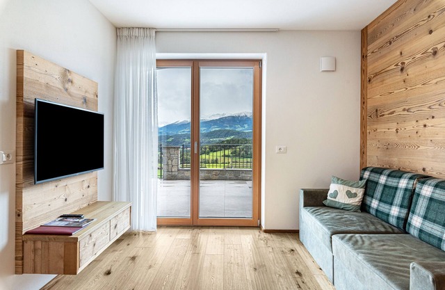 Apartment "Stefansdorf Wohnung 1" with Mountain View, Terrace and Balcony