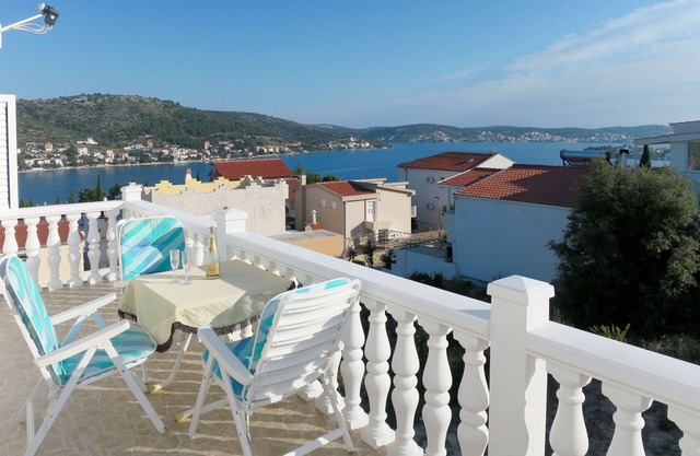 Apartment Suzi by Interhome