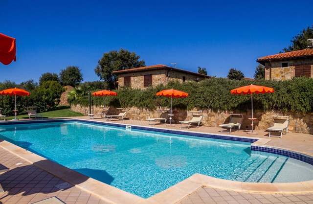 Apartment 'Tartaruga' with Shared Pool, Wi-Fi and Air Conditioning