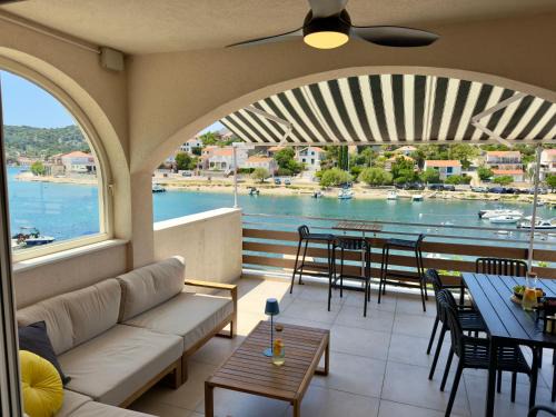 Apartment TerraSea Tisno