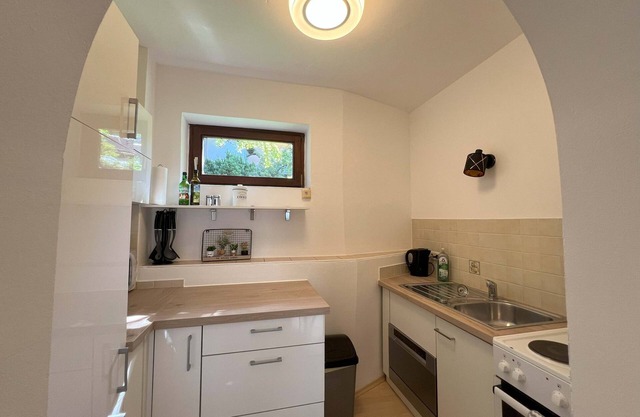 Apartment Theresa | Kitchen | Parking | Garden