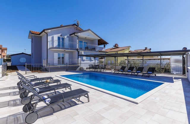 Apartment Tommy by Interhome