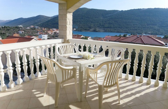 Apartment Toni by Interhome