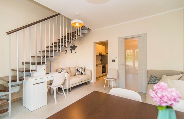 Apartment Vet-Centar No.2 with Balcony