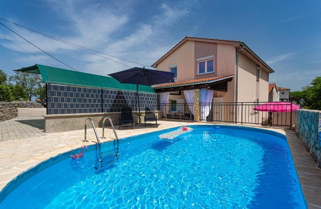 Apartment With A Private Swimming Pool, Garden & BBQ
