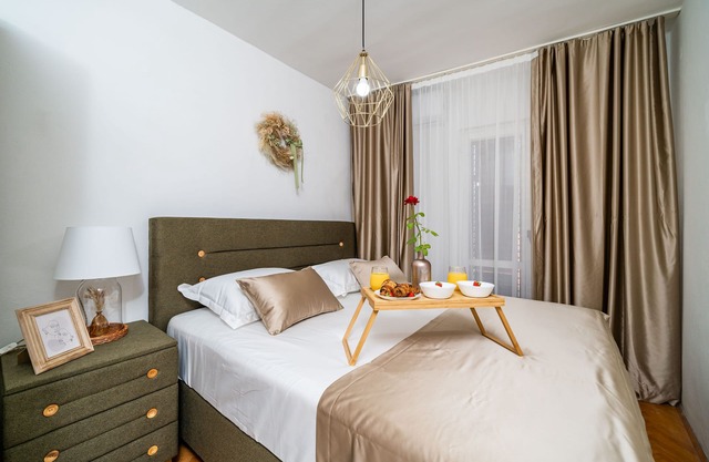 Apartment with amazing sea view, House of Artichoke, Dubrovnik