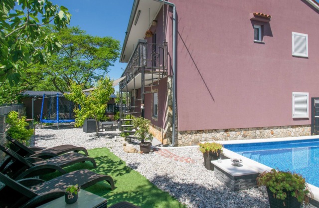 Apartment with private pool, little paradise