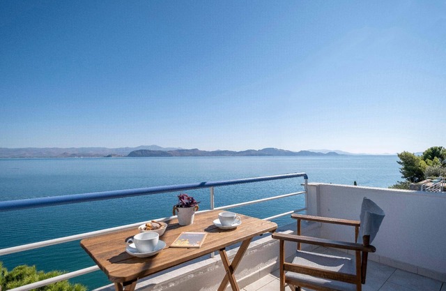 Apartment with stunning views in Kiveri