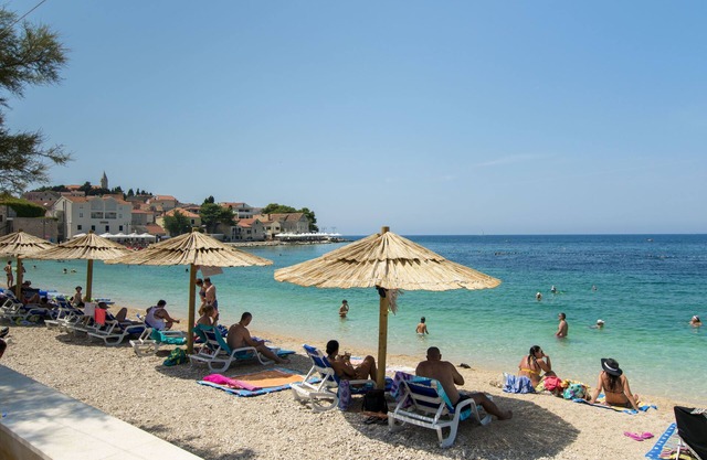 Apartments and Rooms Jakov