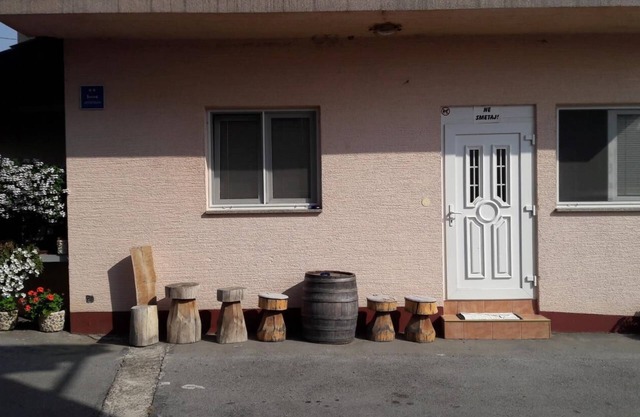 Apartments and Rooms Pavek