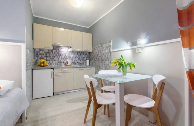 Apartments and Rooms Villa Marija (99551-A3) - Skradin