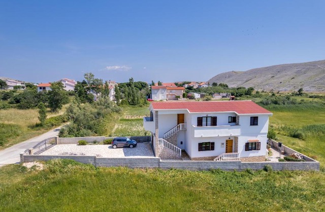 Apartments Anica - Vlašići Island Pag