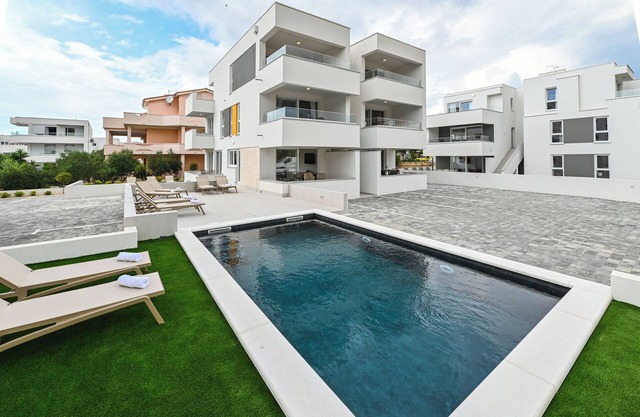 Apartments Break with Pool