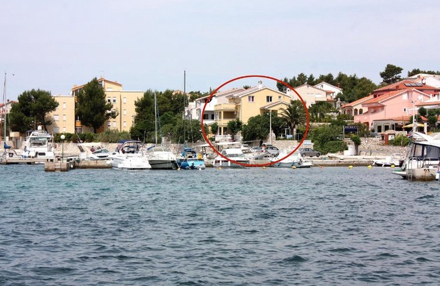 Apartments by the sea Barbat, Rab - 4967