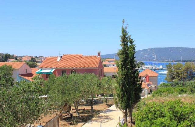Apartments by the sea Ilovik, Losinj - 8069