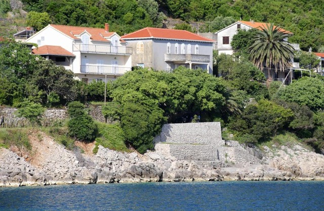 Apartments by the sea Trpanj, Peljesac - 4549