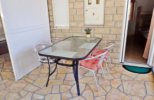 Apartments CVITKO (11372-A1) - Tribanj-Kruscica