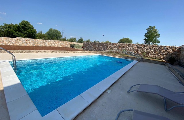 Apartments Dujo (88641-A2) - Rupe