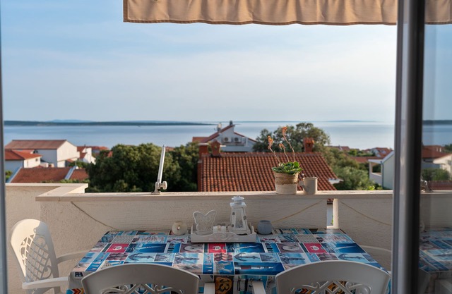 Apartments Family Gligora (25321-A3) - Mandre - island Pag