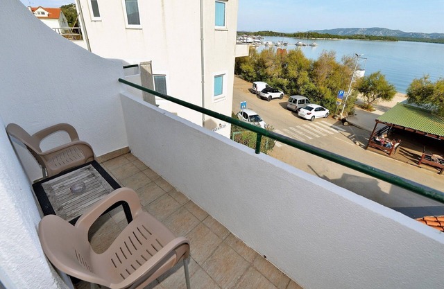 Apartments Helena - One bedroom apartment with Balcony and Sea View - A1
