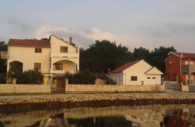 Apartments Ivo (107291-A1) - Veli Rat (Dugi otok)