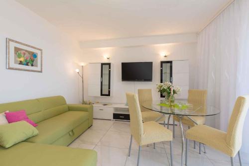 Apartments in Ravni - Istrien 30383