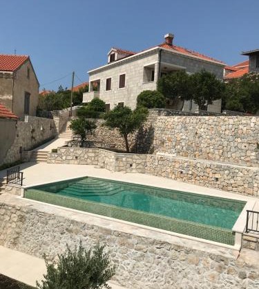 Apartments Kralj Ana