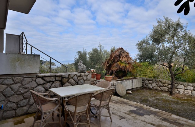 Apartments Ljubomir (67851-A3) - Cres - island Cres