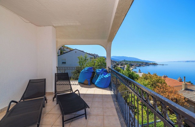 Apartments Marija (67291-A2) - Senj