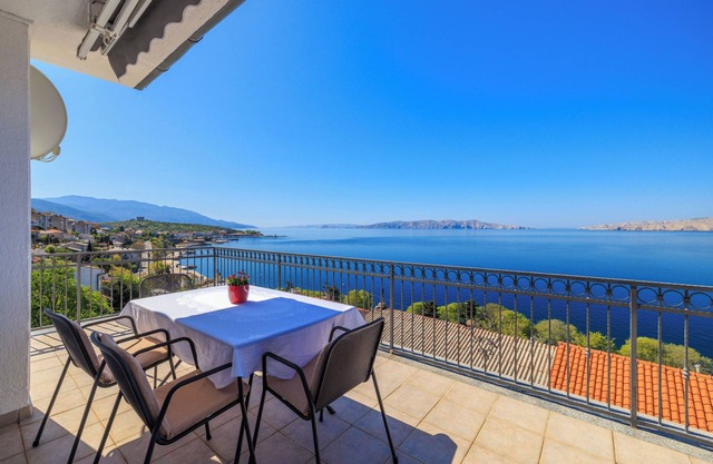 Apartments Marija (67291-A3) - Senj