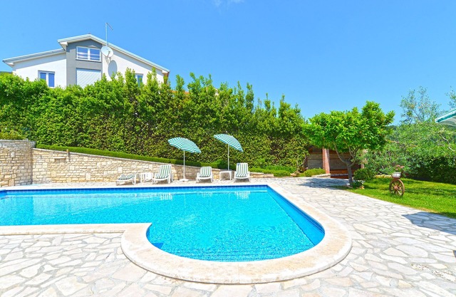 Apartments Nelli 624