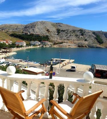 Apartments Niko Metajna, island Pag