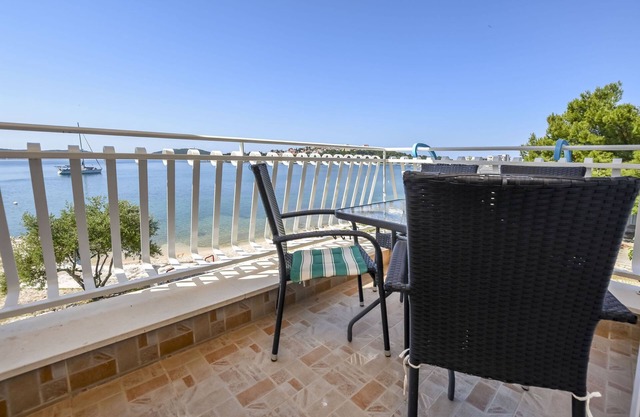 Apartments Silvana (23221-A1) - Rogoznica