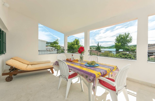 Apartments Srđan (12511-A2) - Rogoznica