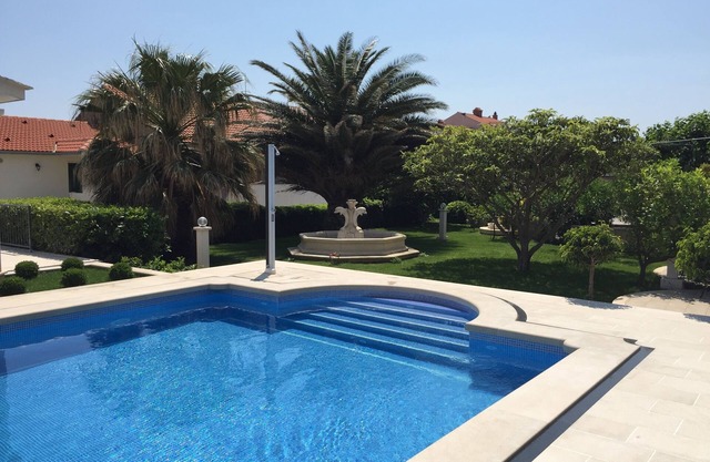 Apartments Villa Jadranka, Koralj, Adults only