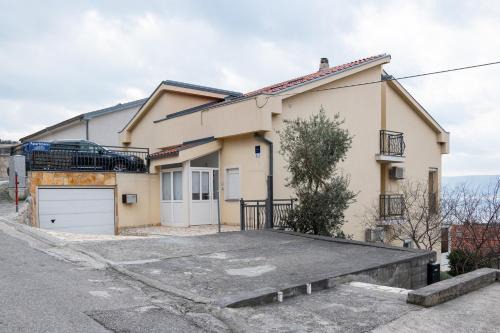 Apartments with parking space Klenovica, Novi Vinodolski - 20556